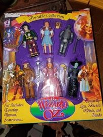 Wizard of Oz mini bendable dolls