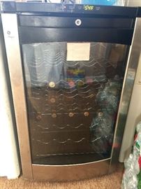 109. GE Profile Wine Cooler (20" x 22" x 33")