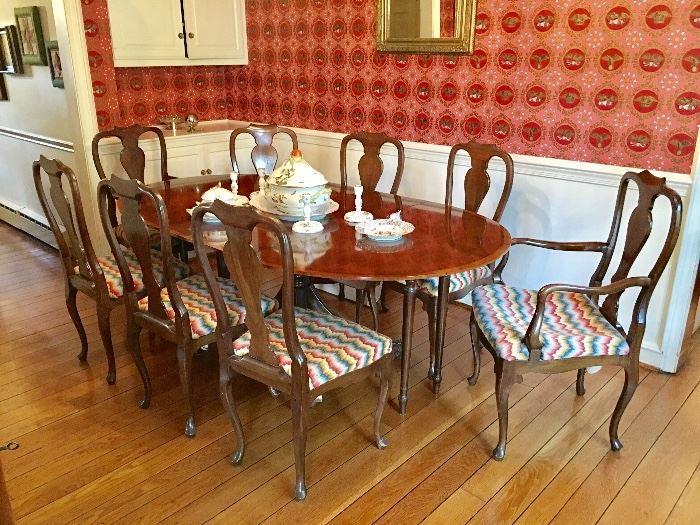 Baker dining room table.  6 side chairs & 2 arm chairs