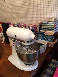 Kitchen Aid Mixer & accessories