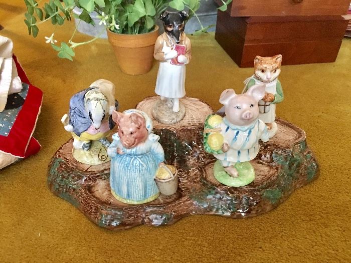 Set of Winnie the Pooh figures