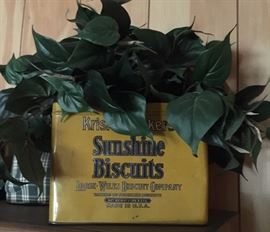 Sunshine Biscuits Tin