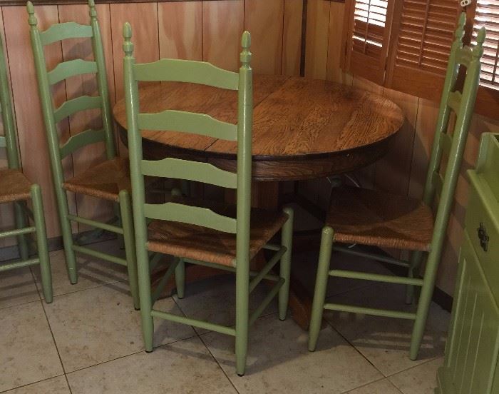 Vintage Oak Pedestal Table and 6 Ladderback Chairs 