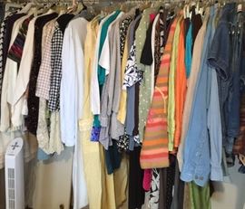 Women's Clothing Small-XL
Women's Shoes 7 1/2