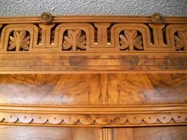 CORNICE OF BOOKCASE
