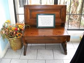WOOD BENCH WITH LIFT UP SEAT FOR STORAGE