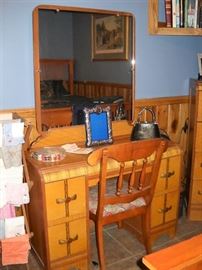 ART DECO VANITY DRESSER