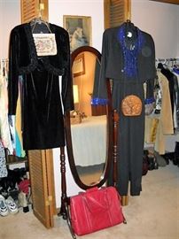 LADIES CLOTHING AND WOOD CHEVAL MIRROR