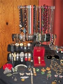 NECKLACES WATCHES