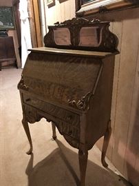 TIGER OAK SLANT FRONT SECRETARY