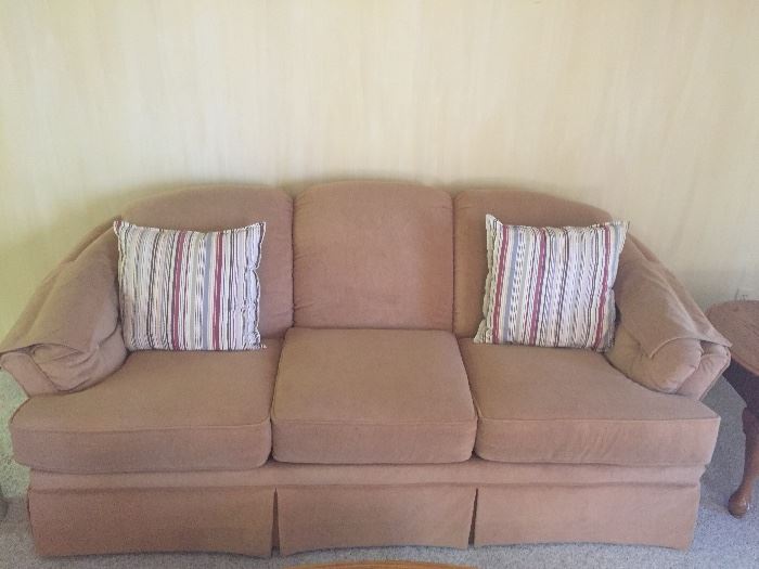 Flexsteel sofa ....excellent condition 