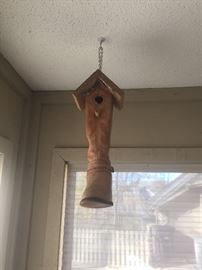 No this is not a hanging boot...it is a birdhouse 