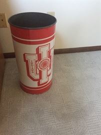 IU wastecan 