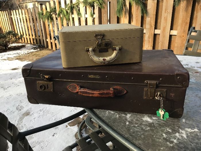 2 leather vintage suitcases 