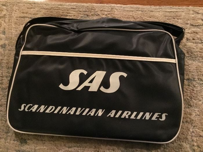 Vintage new Scandinavian airline bag $15