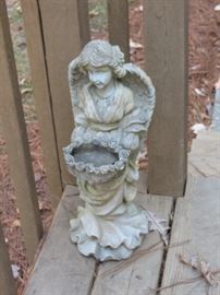 Angel birdfeeder statuary