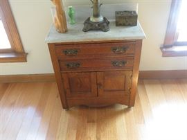 VICTORIAN WASH STAND.