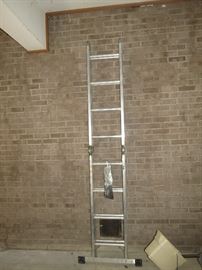 SECTIONAL LADDER.