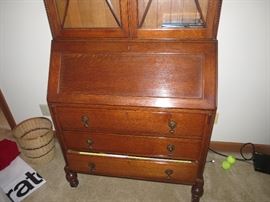 WONDERFUL ENGLISH OAK DECO/MISSION SECRETARY.