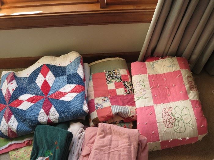 COUNTRY QUILTS.