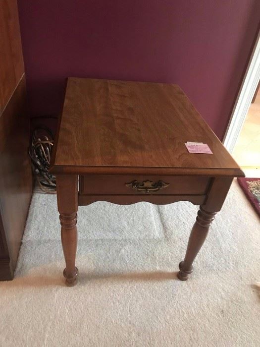 #3	End Table w/Drawer  21x28x21	 $75.00 
