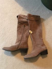 #68  Size 10 tall boots $30