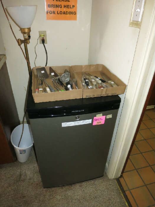 Small Frigidaire  Refrigerator 