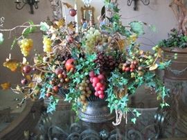 FRUIT ARRANGEMENT 