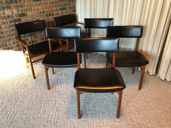 Mobler 6 Dinning Room Chairs by Kurt Ostervig