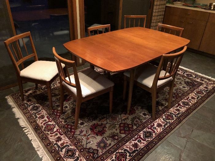 1970's Dinning Room Table & Chairs, Area Rug