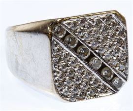 14k White Gold and Diamond Ring