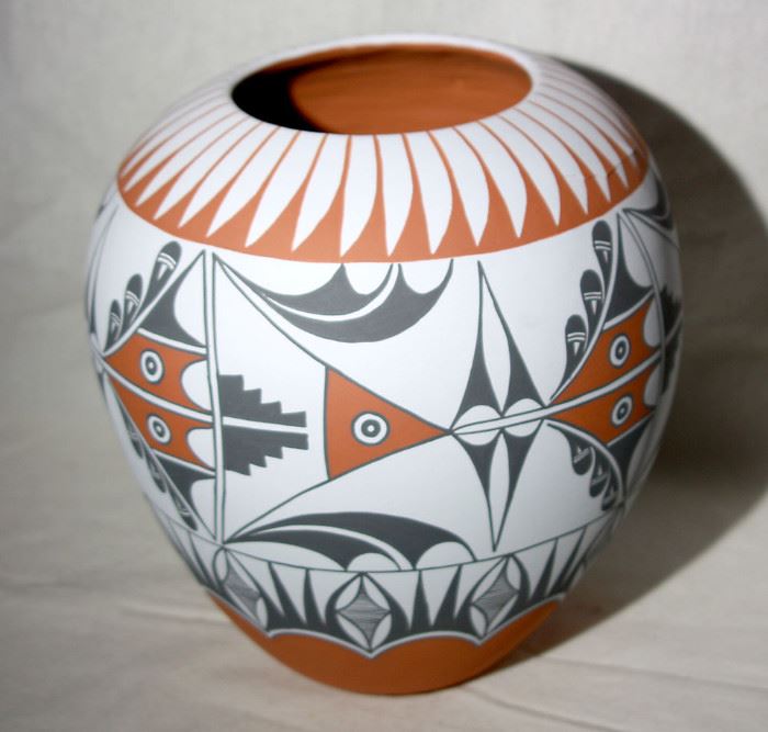 Polychrome Vase pot 1a