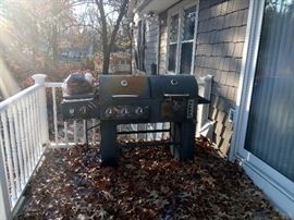 Gas & Charcoal Grill Combo