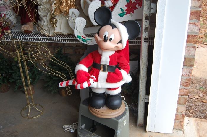 Vintage Disney, Mickey Mouse store display--works