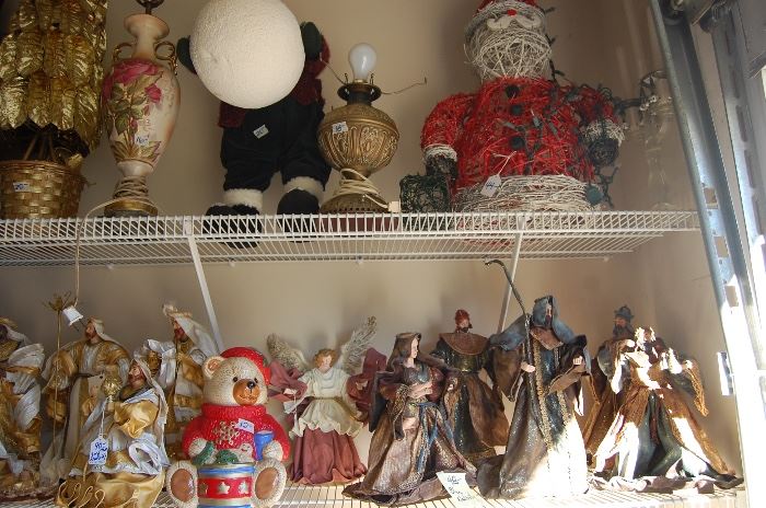Avoid the crowds at the mall......Another vintage Nativity, wicker Santa Claus