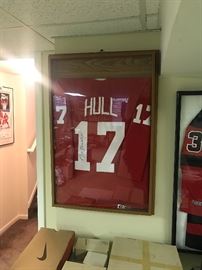 HULL SIGNED JERSEY