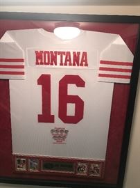 VINTAGE JOE MONTANA SIGNED JERSEY AND CARDS