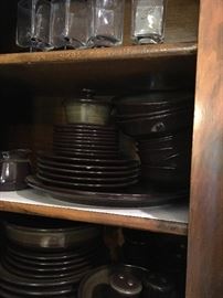 Kitchenware/Dishes