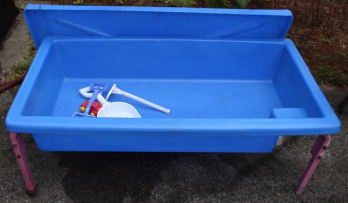 Childs playbox for sand or water