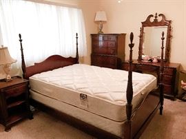 Antique mahogany bedroom set