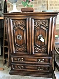 Matching high chest / linen chest