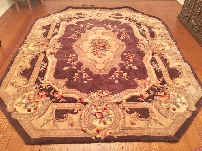Gorgeous wool rug  just out of original packaging, size 8 x 10'; matching runner available