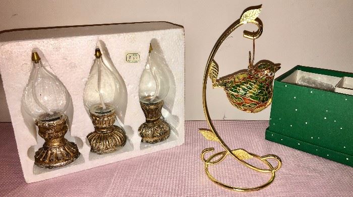 Cloisonne bird and decorative lanterns