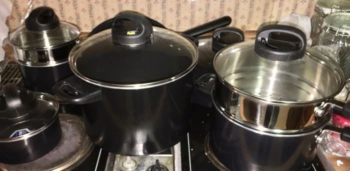 Cook's Essentials new skills/saucepans, Dutch oven, double broiler