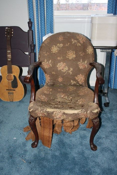 Antique walnut Philadelphia chair in need of upholstery