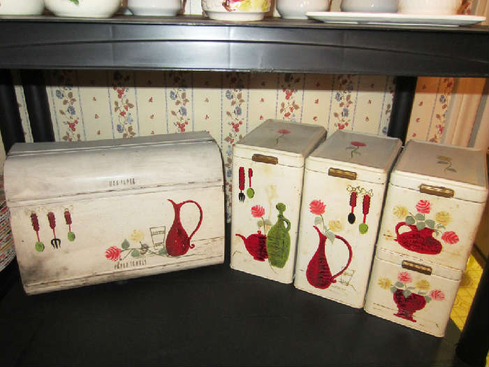 Vintage kitchen container set
