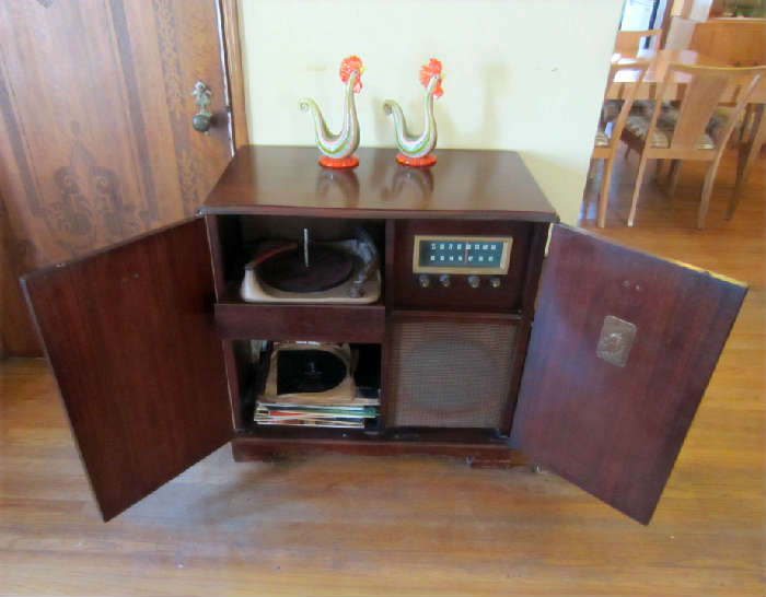Capehart Deluxe Phonograph
