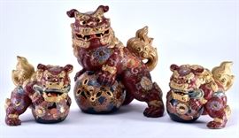 Lot 9:	3 Japanese Kutani Gilt Guardian Foo Dogs 