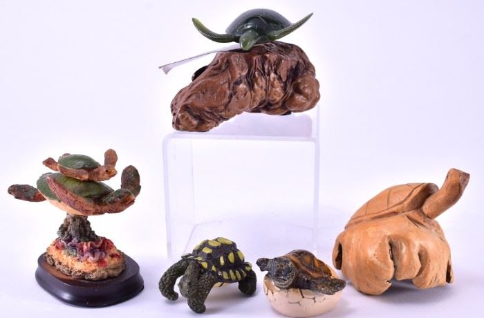 Lot 31: Five Mixed Media Turtle Figurines