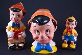 Lot 37: Pinocchio "Beautiful Dreamer" Snow Globe/Music Box 